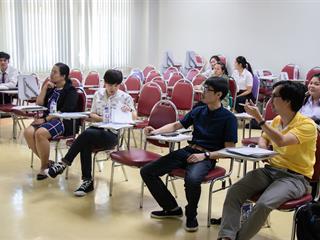 สาขาวิชาภาษาจีน,คณะศิลปศาสตร์,มหาวิทยาลัยพะเยา,จัดกิจกรรม,นำเสนอผลงานนิสิตชั้นปีที่,3,ในรายวิชาระเบียบวิธีวิจัย,รหัสวิชา,142398