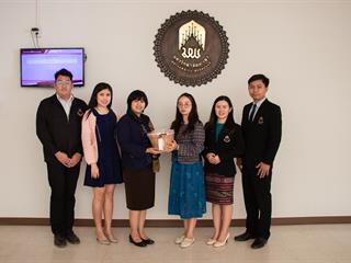 คณะศิลปศาสตร์,มอบของขวัญเนื่องในวาระดิถีต้อนรับปีพุทธศักราชใหม่,๒๕๖๒,แก่,คณะ,วิทยาลัย,หน่วยงานภายในและหน่วยงานภายนอก,มหาวิทยาลัยพะเยา