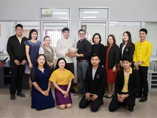 คณะศิลปศาสตร์,มอบของขวัญเนื่องในวาระดิถีต้อนรับปีพุทธศักราชใหม่,๒๕๖๒,แก่,คณะ,วิทยาลัย,หน่วยงานภายในและหน่วยงานภายนอก,มหาวิทยาลัยพะเยา