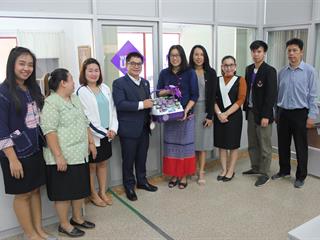 สำนักงานสภามหาวิทยาลัยพะเยา,มอบกระเช้าของขวัญปีใหม่แก่นายกสภามหาวิทยาลัยพะเยา