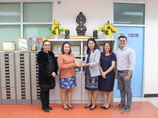 สำนักงานสภามหาวิทยาลัยพะเยา,มอบกระเช้าของขวัญปีใหม่พุทธศักราชใหม่,2562