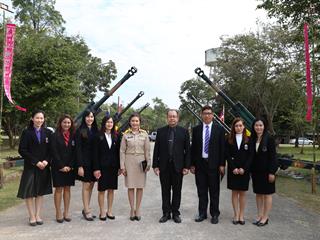 ผู้บริหารมหาวิทยาลัยพะเยาร่วมเป็นเกียรติในงานวันสถาปนาหน่วย,กองพันทหารปืนใหญ่ที่,17,,กองพลทหารราบที่,17,ครบรอบปีที่,39