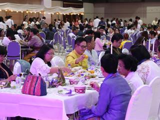 มหาวิทยาลัยพะเยา,จัดงาน,“ปีใหม่สุขสันต์,สานสัมพันธ์ชาว,มพ.”,เพื่อสร้างความสัมพันธ์อันดีระหว่างผู้บริหารและบุคลากรภายในมหาวิทยาลัยพะเยา