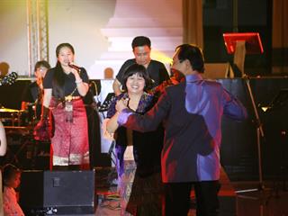 มหาวิทยาลัยพะเยา,จัดงาน,“ปีใหม่สุขสันต์,สานสัมพันธ์ชาว,มพ.”,เพื่อสร้างความสัมพันธ์อันดีระหว่างผู้บริหารและบุคลากรภายในมหาวิทยาลัยพะเยา