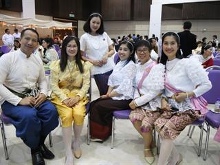 มหาวิทยาลัยพะเยา,จัดงาน,“ปีใหม่สุขสันต์,สานสัมพันธ์ชาว,มพ.”,เพื่อสร้างความสัมพันธ์อันดีระหว่างผู้บริหารและบุคลากรภายในมหาวิทยาลัยพะเยา