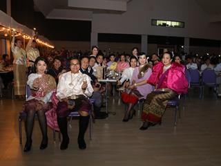 มหาวิทยาลัยพะเยา,จัดงาน,“ปีใหม่สุขสันต์,สานสัมพันธ์ชาว,มพ.”,เพื่อสร้างความสัมพันธ์อันดีระหว่างผู้บริหารและบุคลากรภายในมหาวิทยาลัยพะเยา