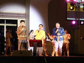 มหาวิทยาลัยพะเยา,จัดงาน,“ปีใหม่สุขสันต์,สานสัมพันธ์ชาว,มพ.”,เพื่อสร้างความสัมพันธ์อันดีระหว่างผู้บริหารและบุคลากรภายในมหาวิทยาลัยพะเยา