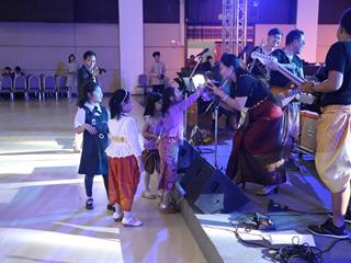 มหาวิทยาลัยพะเยา,จัดงาน,“ปีใหม่สุขสันต์,สานสัมพันธ์ชาว,มพ.”,เพื่อสร้างความสัมพันธ์อันดีระหว่างผู้บริหารและบุคลากรภายในมหาวิทยาลัยพะเยา