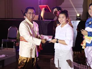 มหาวิทยาลัยพะเยา,จัดงาน,“ปีใหม่สุขสันต์,สานสัมพันธ์ชาว,มพ.”,เพื่อสร้างความสัมพันธ์อันดีระหว่างผู้บริหารและบุคลากรภายในมหาวิทยาลัยพะเยา