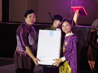 มหาวิทยาลัยพะเยา,จัดงาน,“ปีใหม่สุขสันต์,สานสัมพันธ์ชาว,มพ.”,เพื่อสร้างความสัมพันธ์อันดีระหว่างผู้บริหารและบุคลากรภายในมหาวิทยาลัยพะเยา