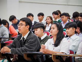 คณะนิติศาสตร์,มหาวิทยาลัยพะเยา,ได้รับเกียรติจากสำนักงานคุ้มครองผู้บริโภค,(สคบ.),จัดกิจกรรมพัฒนาศักยภาพและกำกับติดตามเครือข่ายด้านการคุ้มครองผู้บริโภคในสถานศึกษา