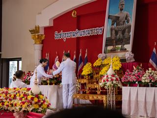 คณะศิลปศาสตร์เป็นผู้แทนมหาวิทยาลัยพะเยา,เข้าร่วมพิธีวันพ่อขุนรามคำแหงมหาราช