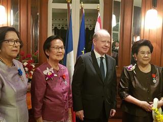 พิธีมอบครื่องราชอิสริยาภรณ์ตระกูล,la,legion,d