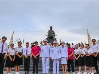 คณะรัฐศาสตร์และสังคมศาสตร์,มหาวิทยาลัยพะเยา,เข้าร่วมพิธีบวงสรวงสมเด็จพระนเรศวรมหาราชและพิธีวันยุทธหัตถีสมเด็จพระนเรศวรมหาราช,ณ,ลานพระบรมราชานุสาวรีย์สมเด็จพระนเรศวรมหาราช,มหาวิทยาลัยพะเยา