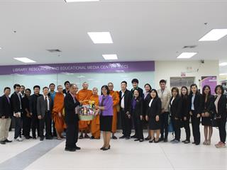 คณาจารย์และนิสิต,วิทยาลัยการจัดการกรุงเทพ,มหาวิทยาลัยพะเยา,เข้าเยี่ยมศูนย์บรรณสารและสื่อการศึกษา