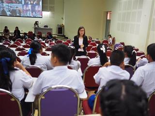 คณะนิติศาสตร์,ได้ให้การต้อนรับและทำกิจกรรมกลุ่มแนะนำคณะแก่นักเรียนในการสอบสัมภาษณ์นักเรียน