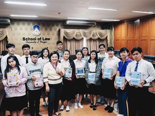 คณะนิติศาสตร์,มอบต่อทุนหนังสือจาก,สนพ.,วิญญูชน