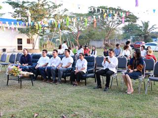 คณะวิทยาการจัดการและสารสนเทศศาสตร์,มหาวิทยาลัยพะเยา,เข้าร่วมพิธีเปิดป้ายพื้นที่,1,คณะ,1,โมเดล,และกิจกรรม,“กาดหมั้วฮิมตาง”,ตลาดชุมชนตำบลดอกคำใต้,,ณ,ศูนย์การเรียนรู้วัฒนธรรมและภูมิปัญญาตำบลดอกคำใต้,,อำเภอดอกคำใต้,จังหวัดพะเยา