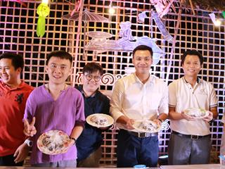 คณะวิทยาการจัดการและสารสนเทศศาสตร์,มหาวิทยาลัยพะเยา,เข้าร่วมพิธีเปิดป้ายพื้นที่,1,คณะ,1,โมเดล,และกิจกรรม,“กาดหมั้วฮิมตาง”,ตลาดชุมชนตำบลดอกคำใต้,,ณ,ศูนย์การเรียนรู้วัฒนธรรมและภูมิปัญญาตำบลดอกคำใต้,,อำเภอดอกคำใต้,จังหวัดพะเยา