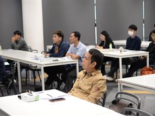 นักวิจัย,SEEN,ร่วมกับสำนักงานอุตสาหกรรมจังหวัดเชียงใหม่,จัดทำโครงการอบรมถ่ายทอดเทคโนโลยีและนวัตกรรมด้านการป้องกันมลพิษในดินและน้ำใต้ดินสำหรับอนุรักษ์ติดตามและตรวจสอบการปนเปื้อนจากภาคอุตสาหกรรมการผลิต,เพื่อพัฒนาผู้ประกอบการในเขตจังหวัดเชียงใหม่ในการป้องกันมลพิษจากกระบวนการผลิตในดินและน้ำใต้ดิน