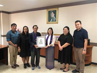 คณะสถาปัตยกรรมศาสตร์และศิลปกรรมศาสตร์,มอบของขวัญและสวัสดีปีใหม่ผู้บริหารมหาวิทยาลัยพะเยา