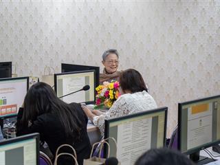 คณะศิลปศาสตร์,มหาวิทยาลัยพะเยา,จัดประชุมเพื่อรับฟังข้อเสนอแนะ,การขับเคลื่อน,,การยกระดับคุณภาพการศึกษาจังหวัดพะเยา,ด้านการพัฒนาทักษะภาษาอังกฤษเพื่อการสื่อสาร