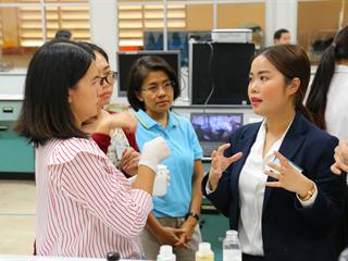 โครงการอบรมเชิงปฏิบัติการ,การพัฒนาผลิตภัณฑ์เครื่องสำอาง,"รุ่นที่3"