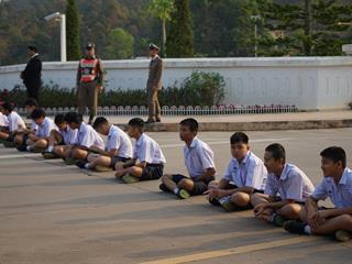 โรงเรียนสาธิตมหาวิทยาลัยพะเยา,เฝ้าทูลละอองพระบาทรับเสด็จ,สมเด็จพระเทพรัตนราชสุดา,ฯ,สยามบรมราชกุมารี