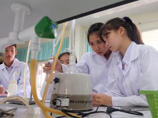 คณะวิทยาศาสตร์,มหาวิทยาลัยพะเยา,ได้ดำเนินกิจกรรมบริการวิชาการให้แก่โรงเรียนประชารัฐธรรมคุณ