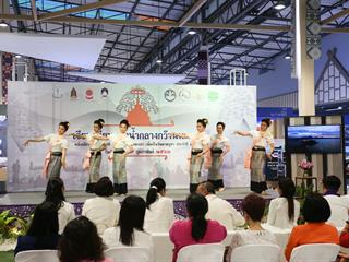 มหาวิทยาลัยพะเยา,ร่วมงานแถลงข่าวเตรียมจัดกิจกรรม,เวียนเทียนทางน้ำกลางกว๊านพะเยา,หนึ่งเดียวในโลก,ครั้งที่,35,เนื่องใน,"วันมาฆบูชา",ประจำปี,2562,และกิจกรรม,"กว๊านพะเยาสายน้ำแห่งชีวิต,ตานข้าวทิพย์พระเจ้าตนหลวง",เพื่อส่งเสริมวัฒนธรรมประเพณี,วิถีชีวิต,และประชาสัมพันธ์,ด้านการท่องเที่ยวของจังหวัดพะเยา