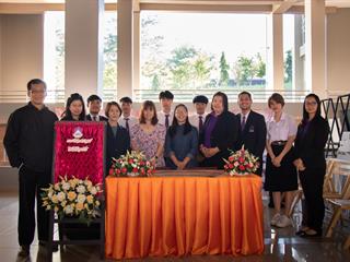 คณะศิลปศาสตร์,จัดบูทนิทรรศการโครงการ,,ผู้บริหารสถานศึกษาและครูแนะแนวเยี่ยมชมมหาวิทยาลัยพะเยา