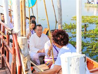 มหาวิทยาลัยพะเยา,ร่วมกับเทศบาลเมืองพะเยา,และจังหวัดพะเยา,จัดโครงการ"กว๊านพะเยาสายน้ำแห่งชีวิต,ตานข้าวทิพย์พระเจ้าตนหลวง",เพื่อส่งเสริมวัฒนธรรมประเพณี,วิถีชีวิต,และประชาสัมพันธ์,ด้านการท่องเที่ยวของจังหวัดพะเยา