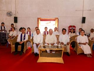 มหาวิทยาลัยพะเยา,ร่วมกับเทศบาลเมืองพะเยา,และจังหวัดพะเยา,จัดโครงการ"กว๊านพะเยาสายน้ำแห่งชีวิต,ตานข้าวทิพย์พระเจ้าตนหลวง",เพื่อส่งเสริมวัฒนธรรมประเพณี,วิถีชีวิต,และประชาสัมพันธ์,ด้านการท่องเที่ยวของจังหวัดพะเยา