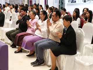 คณะกรรมการส่งเสริมกิจการมหาวิทยาลัยพะเยา,ทอดผ้าป่าสามัคคี,สนับสนุนทุนการศึกษานิสิตมหาวิทยาลัยพะเยา