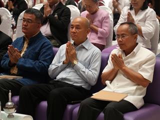 คณะกรรมการส่งเสริมกิจการมหาวิทยาลัยพะเยา,ทอดผ้าป่าสามัคคี,สนับสนุนทุนการศึกษานิสิตมหาวิทยาลัยพะเยา