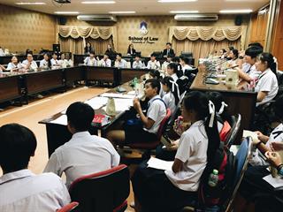 คณะนิติศาสตร์,ต้อนรับนักเรียน,โรงเรียนสาธิตมหาวิทยาลัยพะเยา