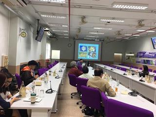 รองศาสตราจารย์,ดร.,สมบูรณ์,อนันตลาโภชัย,ผู้ทรงคุณวุฒิ,คณะวิทยาศาสตร์,หัวหน้าโครงการวิจัยฯ,พร้อมกันนี้,ได้เยี่ยมชมผลงานการประยุกต์ใช้แบคทีเรียพันธุ์กลายจากเทคนิคพลาสมาพลังงานต่ำเพื่อผลิตอาหารโคนมจากวัสดุเหลือใช้ทางการเกษตร