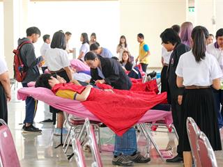 มหาวิทยาลัยพะเยา,ร่วมกับจังหวัดพะเยา,รับบริจาคโลหิต,ร่างกายดวงตา,น้อมจิตรำลึก,สำนึกในพระมหากรุณาธิคุณ,ถวายเป็นพระราชกุศลแด่,สมเด็จพระเทพรัตนราชสุดา,ฯ,สยามบรมราชกุมารี,เนื่องในโอกาสวันคล้ายวันพระราชสมภพ,2,เมษายน,2562