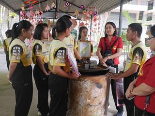ม.พะเยา-บมจ.,กสิกรไทย,นำคณะครูร่วมเรียนรู้ดูงานในโครงการรร.ต้นแบบ,"น่านเพาะพันธุ์ปัญญา",จังหวัดเชียงราย