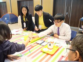 คณะวิทยาศาสตร์,มหาวิทยาลัยพะเยา,ได้ร่วมแลกเปลี่ยนเรียนรู้และสร้างกิจกรรมวิทยาศาสตร์ท้าทายเด็กรุ่นใหม่