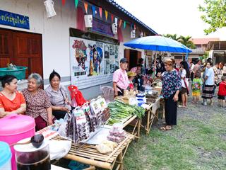 ม.พะเยา,ลงพื้นที่,ร่วมกิจกรรม,“กาดหมั้วฮิมตาง,ฯ”