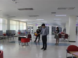 การตรวจวัด,PM,2.5,ภายในอาคารศูนย์บรรณสารและสื่อการศึกษา,โดยทีมอาจารย์สาขาวิชาอาชีวอนามัยและความปลอดภัย,มหาวิทยาลัยพะเยา
