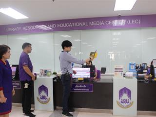 การตรวจวัด,PM,2.5,ภายในอาคารศูนย์บรรณสารและสื่อการศึกษา,โดยทีมอาจารย์สาขาวิชาอาชีวอนามัยและความปลอดภัย,มหาวิทยาลัยพะเยา