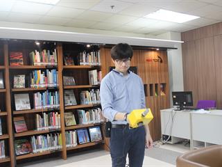 การตรวจวัด,PM,2.5,ภายในอาคารศูนย์บรรณสารและสื่อการศึกษา,โดยทีมอาจารย์สาขาวิชาอาชีวอนามัยและความปลอดภัย,มหาวิทยาลัยพะเยา
