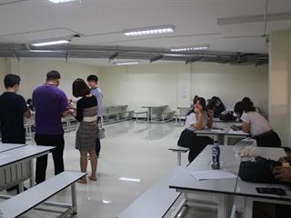 การตรวจวัด,PM,2.5,ภายในอาคารศูนย์บรรณสารและสื่อการศึกษา,โดยทีมอาจารย์สาขาวิชาอาชีวอนามัยและความปลอดภัย,มหาวิทยาลัยพะเยา
