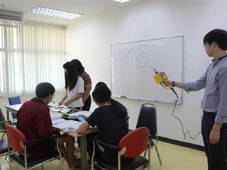 การตรวจวัด,PM,2.5,ภายในอาคารศูนย์บรรณสารและสื่อการศึกษา,โดยทีมอาจารย์สาขาวิชาอาชีวอนามัยและความปลอดภัย,มหาวิทยาลัยพะเยา