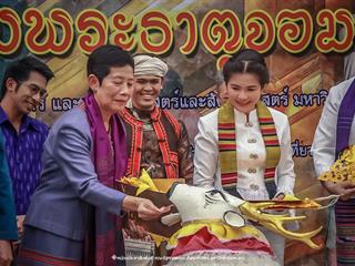 คณะรัฐศาสตร์และสังคมศาสตร์,มหาวิทยาลัยพะเยา,ร่วมโครงการ,“ประเพณีแห่ผ้าห่มพระธาตุจอมทอง”,ครั้งที่,4,โดยความร่วมมือระหว่างคณะศิลปศาสตร์,คณะรัฐศาสตร์และสังคมศาสตร์,และวิทยาลัยการศึกษา,มหาวิทยาลัยพะเยา