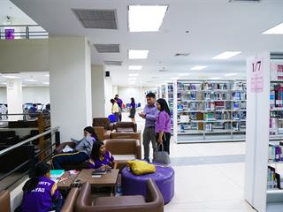 คณะผู้บริหารมหาวิทยาลัยพะเยา,ลงพื้นที่,SAFE,ZONE,,ศูนย์บรรณสารและสื่อการศึกษา