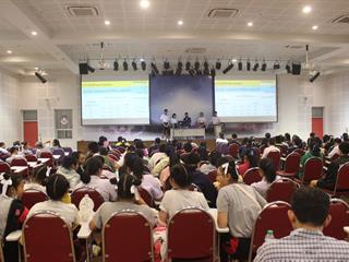 คณะครูและนักเรียนเพาะพันธุ์ปัญญากว่า,250,คนร่วม,ประชุมวิชาการสรุปโครงงานฐานวิจัย