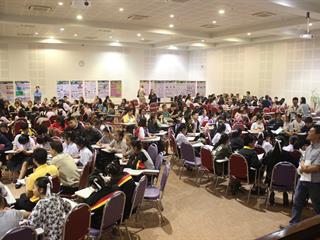 คณะครูและนักเรียนเพาะพันธุ์ปัญญากว่า,250,คนร่วม,ประชุมวิชาการสรุปโครงงานฐานวิจัย